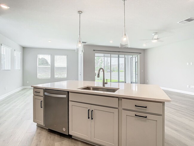 Building Photo - Wesley Chapel, Florida Executive home
