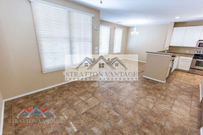 Building Photo - 2743 S Sulley Dr