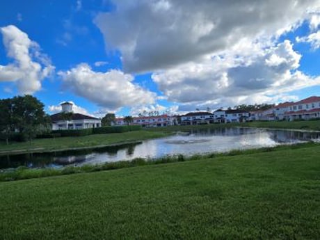 Building Photo - 7070 Venice Way