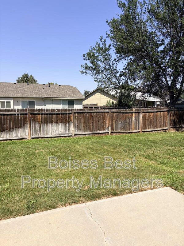 Building Photo - 1276 W Brown Trout Dr