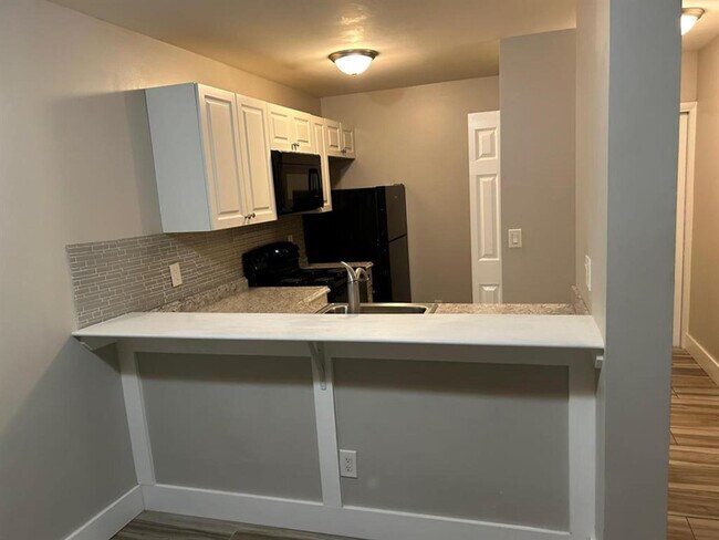Building Photo - 11627 NW 35th Ct