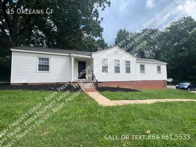 Building Photo - 3 Bedroom 1.5 Bath Home- Eastside of Green...