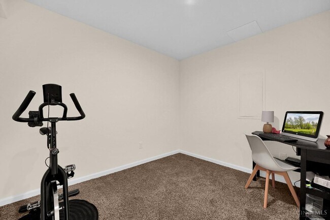 Building Photo - 6468 Holly Ln