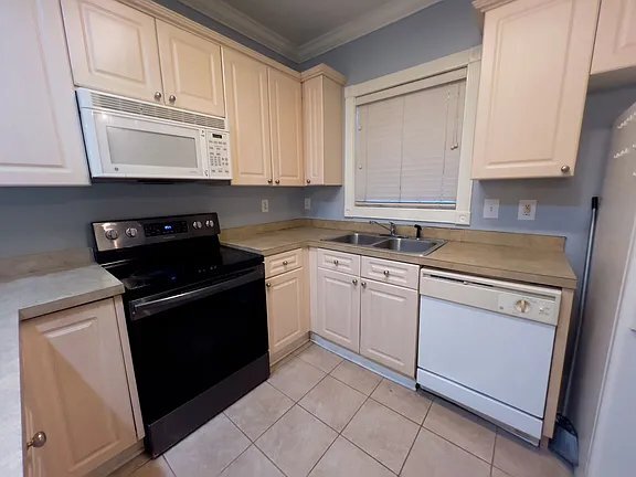 Building Photo - 4847 Luster Leaf Cir