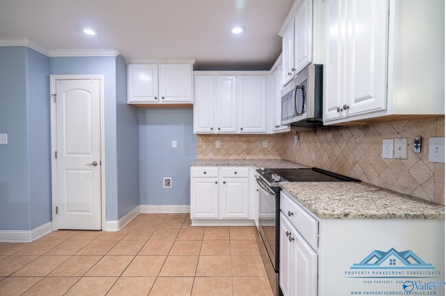 Building Photo - 4620 Carrington Blvd SE