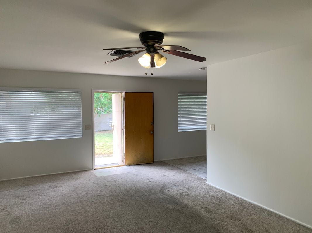 Building Photo - 44136 Fairhaven Dr