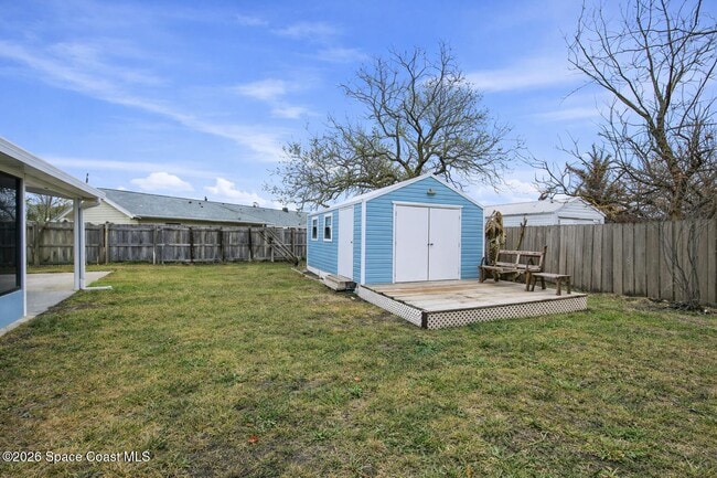 Building Photo - 1715 N Merrimac Dr