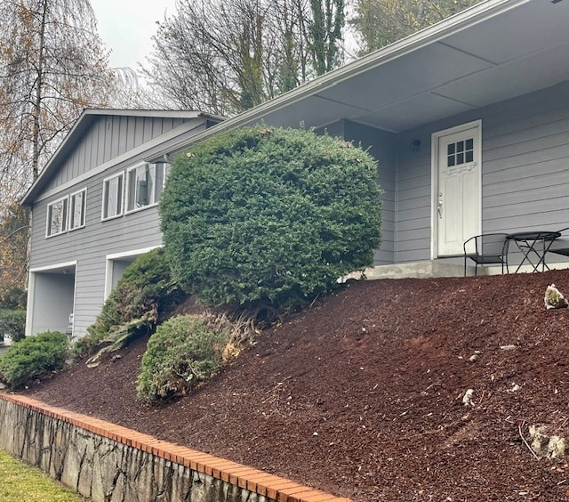 Building Photo - 1412 SW Custer Dr