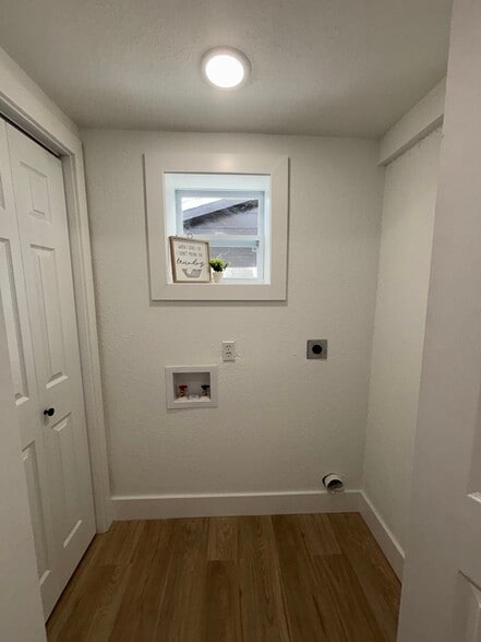 Building Photo - 613 N 2nd St