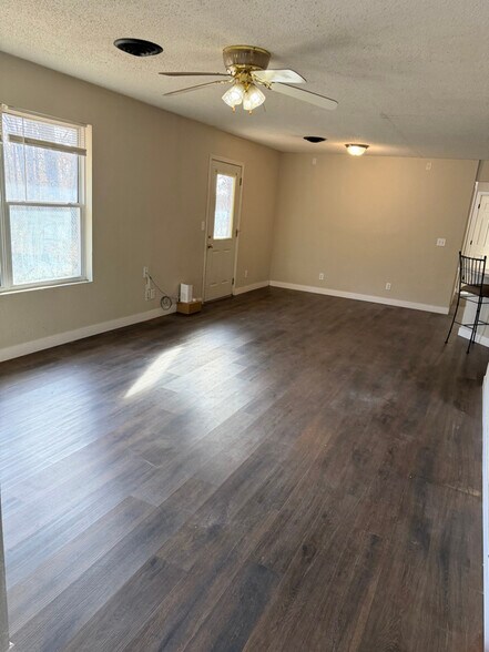 Building Photo - 11999 Paradise Ridge