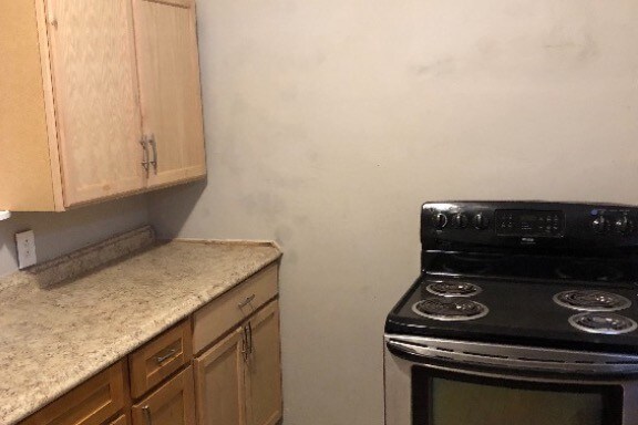 Building Photo - 2255 N Uber St