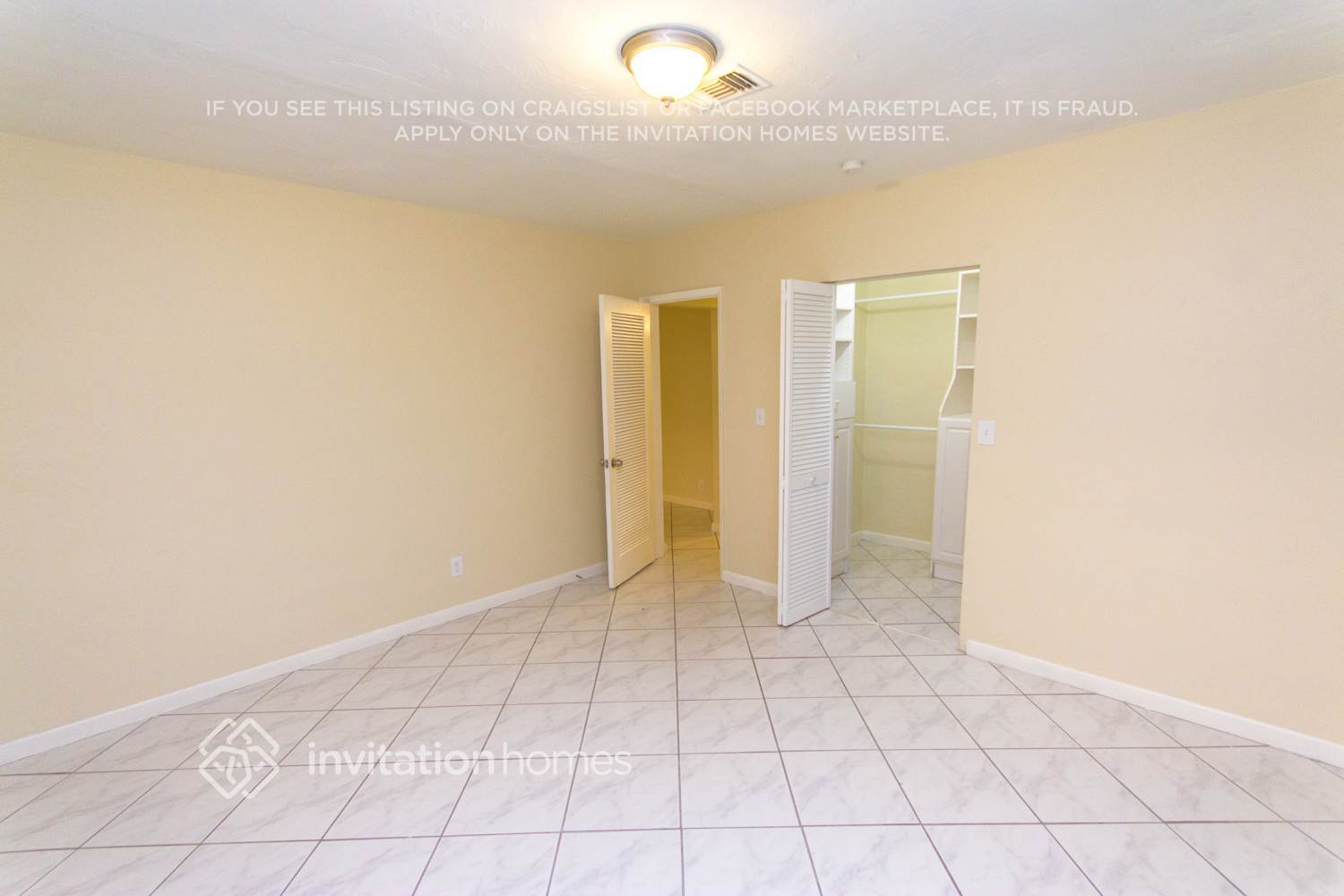 Building Photo - 108 NW 45th Ave