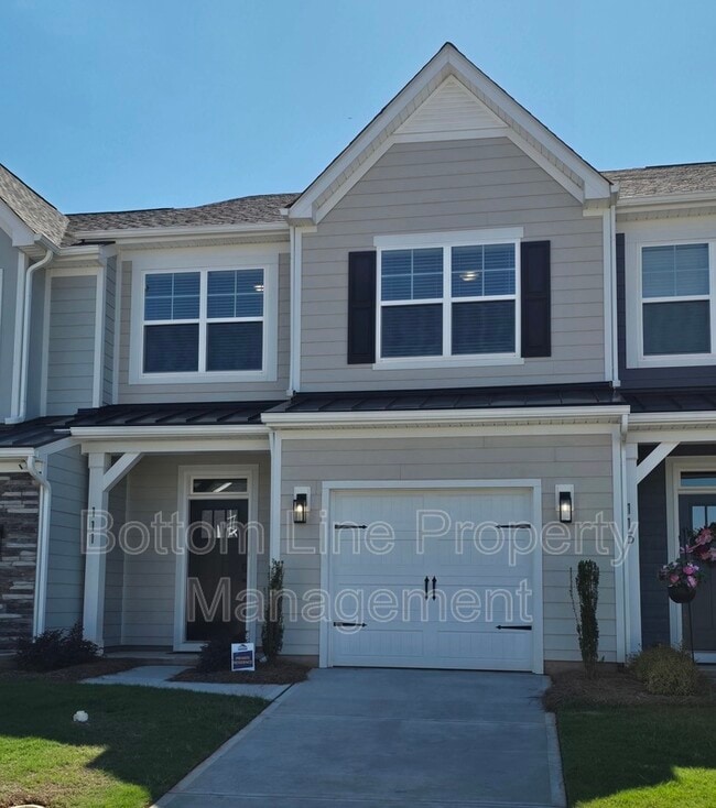 Building Photo - 111 Viburnum Rd
