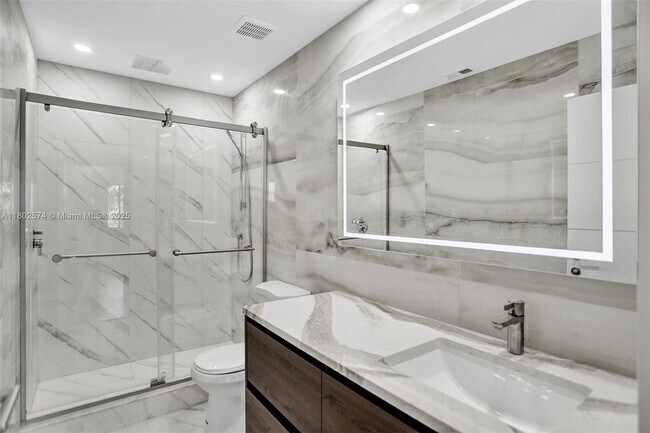 Building Photo - 8816 Collins Ave