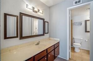 Building Photo - 13002 Leader St