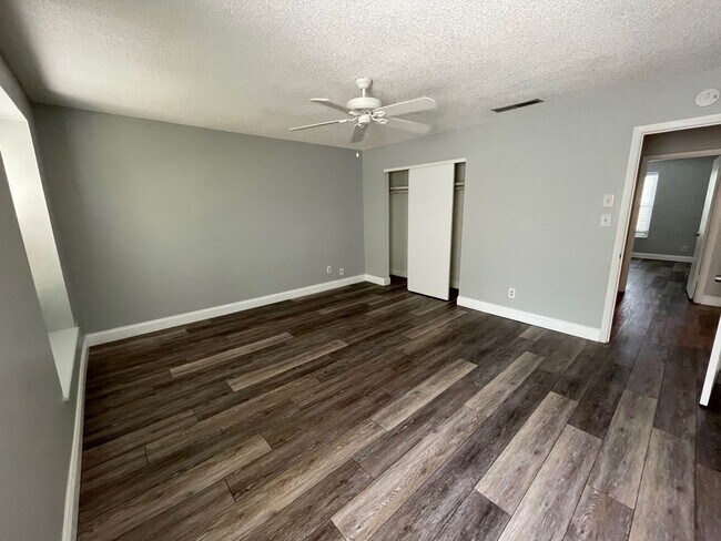 Building Photo - 200 St Andrews Blvd