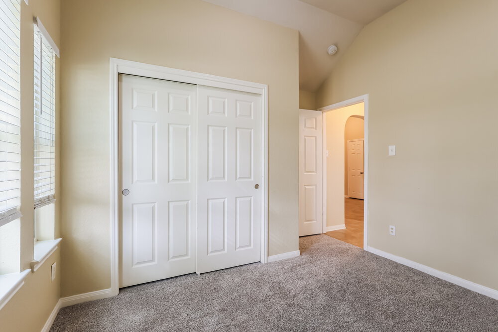 Building Photo - 5203 Lost Cove Ln