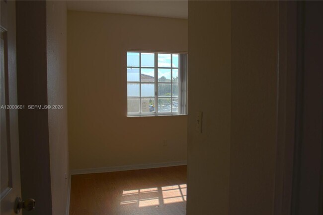 Building Photo - 6962 NW 179th St