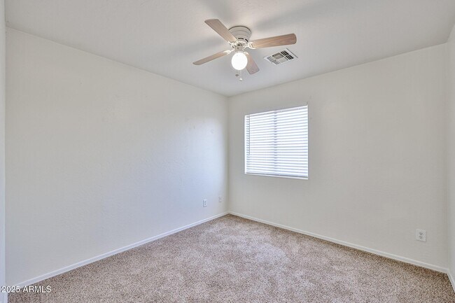 Building Photo - 25771 W Satellite Ln