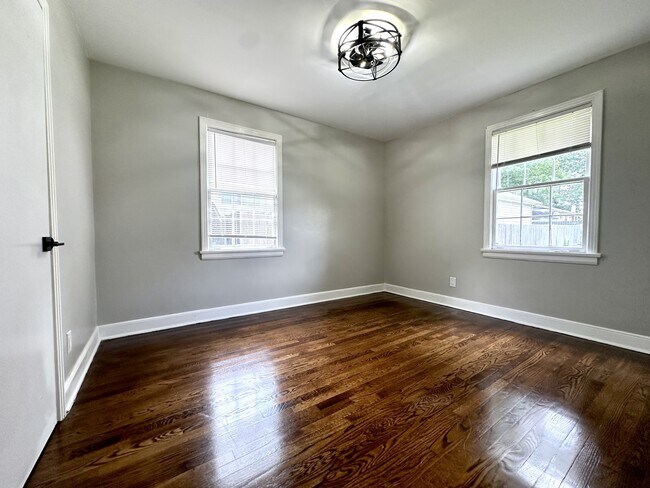 Building Photo - 3634 Autumn Ave