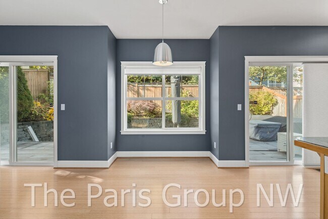 Building Photo - Marvelous Madison Valley Home * Central A/...