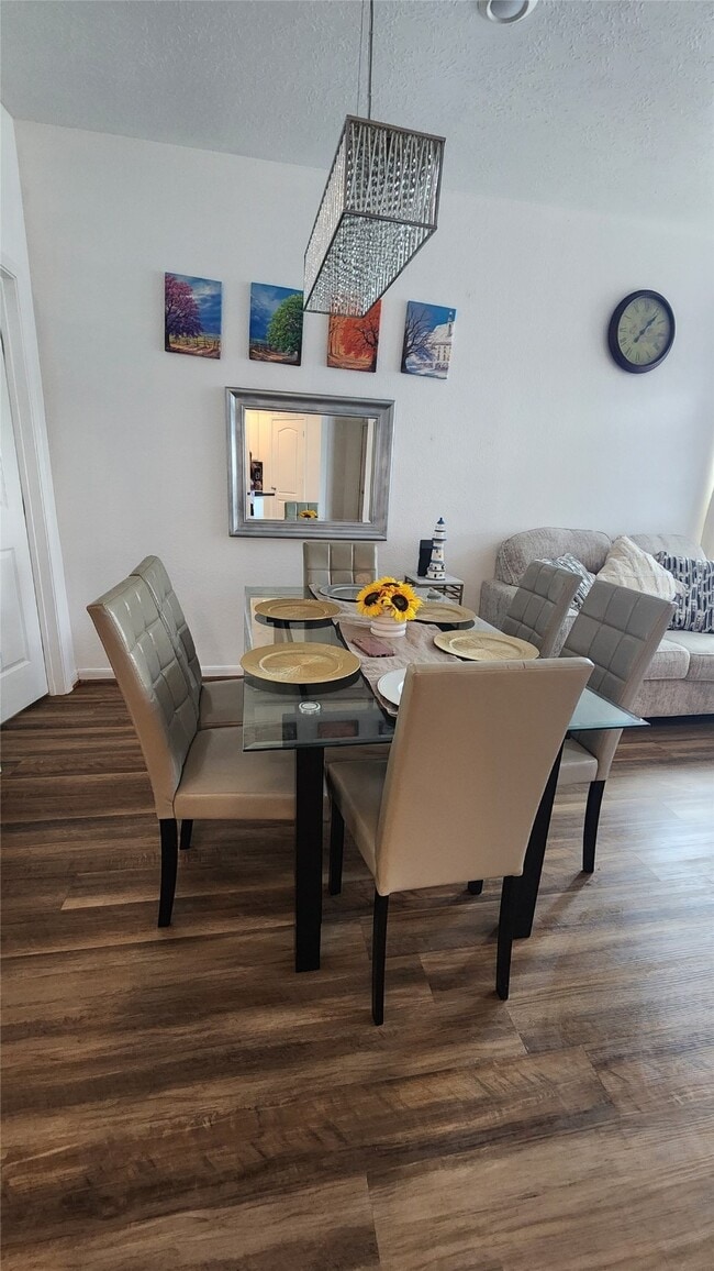 Building Photo - 2606 Oakwood Blf Trl