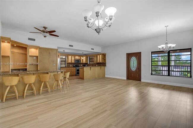 Building Photo - 12845 SW 49th Terrace