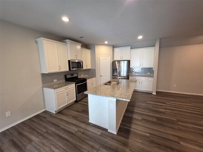 Building Photo - 9257 Inland Leather Ln