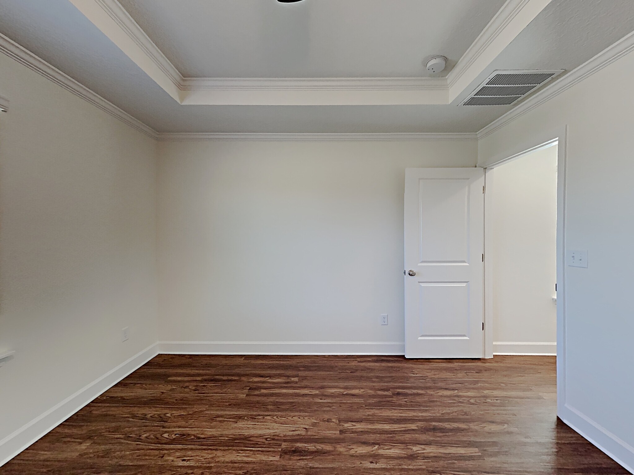 Building Photo - 5945 Hampton Creek Rd