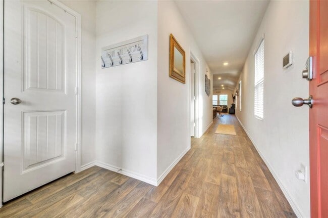 Building Photo - 270 Dorchester Dr