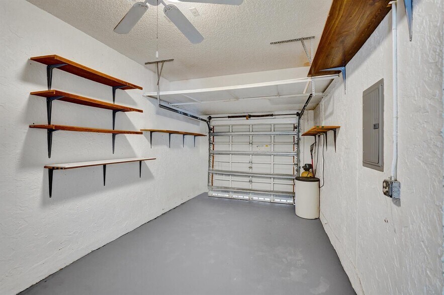 Building Photo - 1365 NW 154th Ln