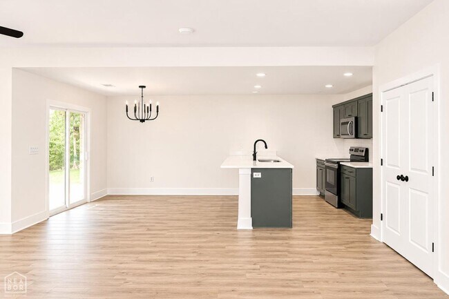 Building Photo - 5400 Lotus Street