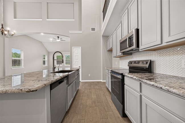 Building Photo - 30359 Limber Pines Dr