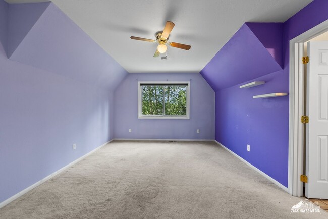 Building Photo - Towne East Single Family Home