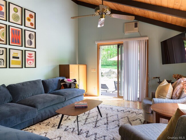 Building Photo - 56 Great Spruce Ln