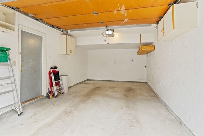 Building Photo - 116 Turnpike Rd