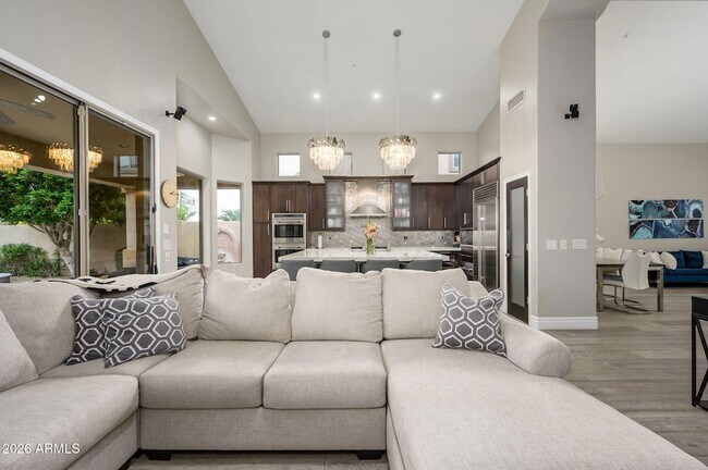 Building Photo - 7743 E Nestling Way