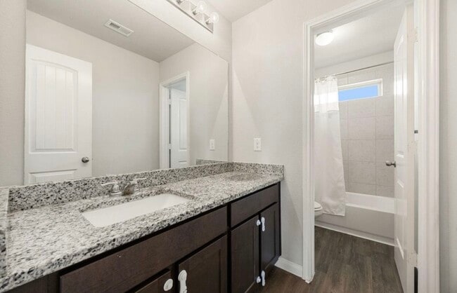 Building Photo - 17147 Devon Dogwood Trail