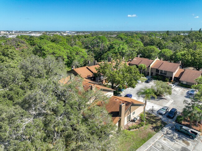 Building Photo - 4800 Rilma Ave