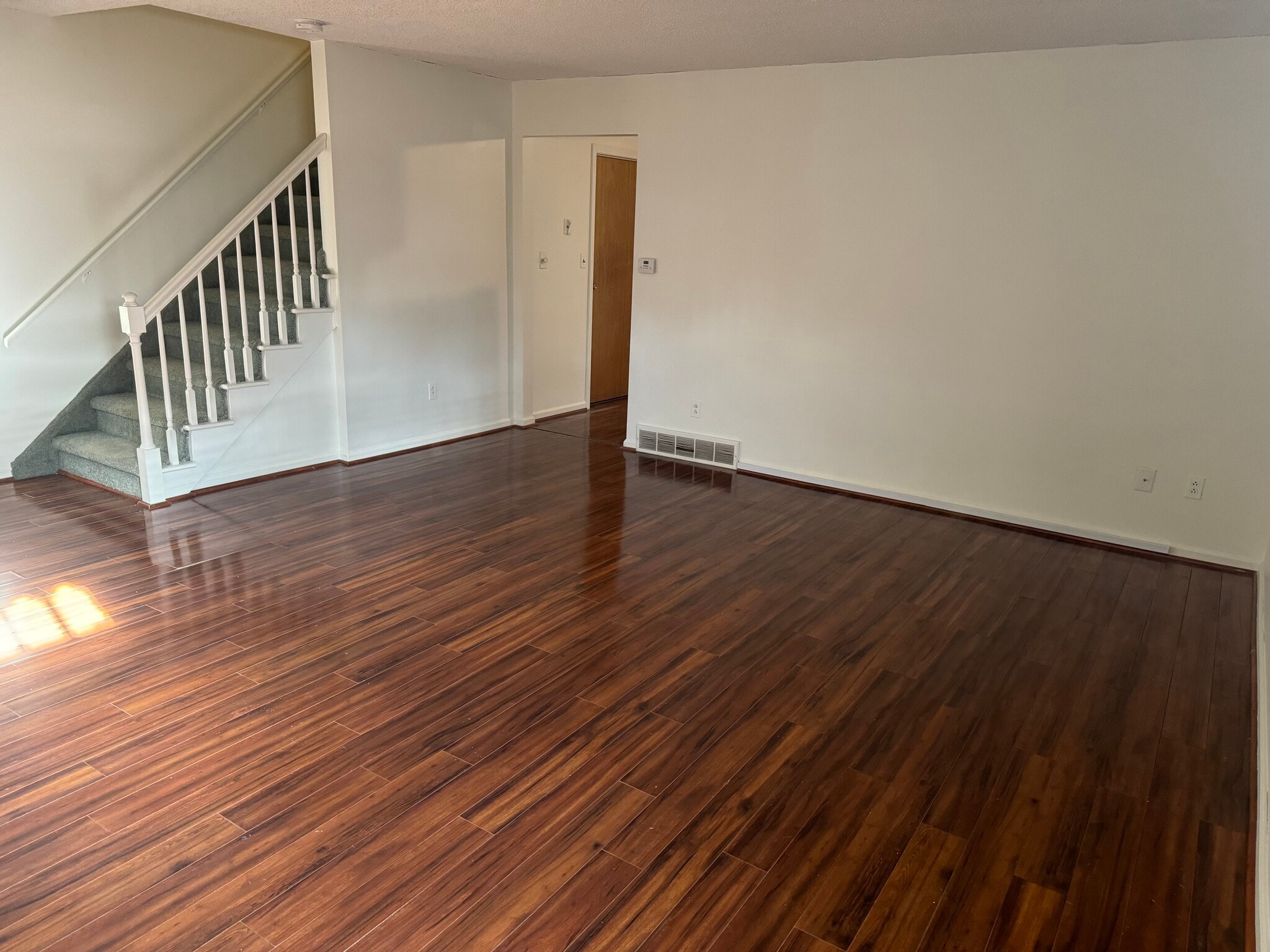 Living Room View 2 - 13A Harding Avenue
