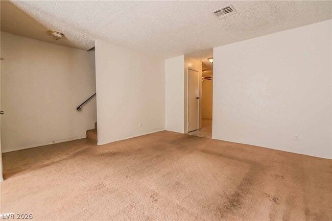 Building Photo - 566 Kristin Ln