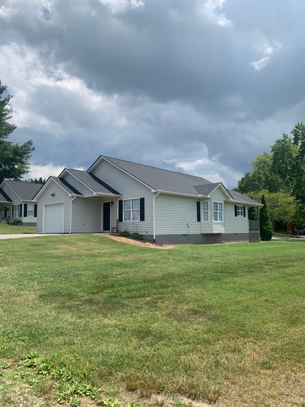 Building Photo - 6 Cross Field Dr