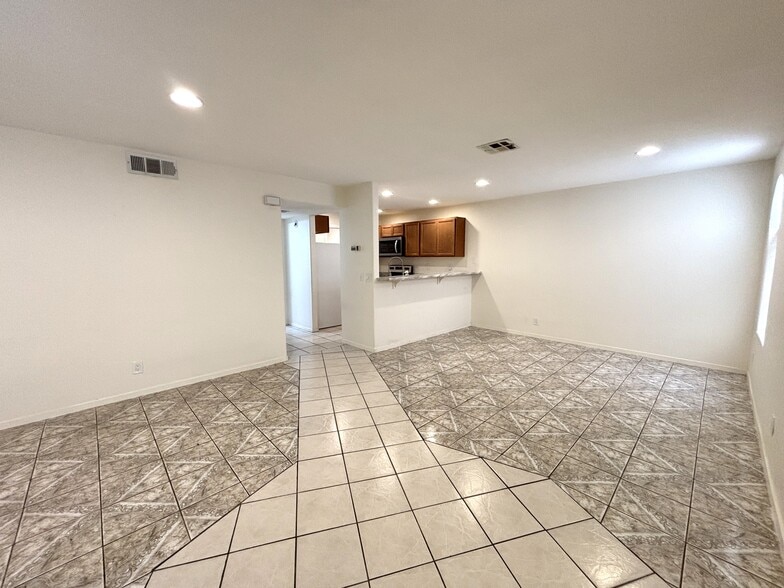 Building Photo - 1800 Edmond St