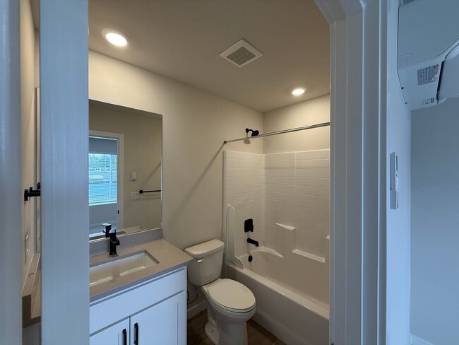 Building Photo - Brand New 2 bed/2.5 bath with 2-car garage...