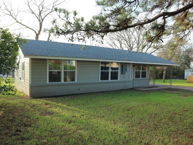 Primary Photo - 210 Joseph St