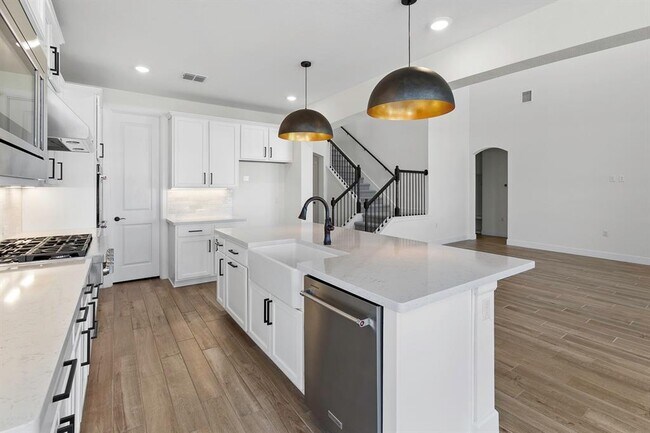 Building Photo - 604 Buena Onda Wy