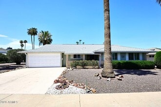 Building Photo - 10402 W Wininger Cir