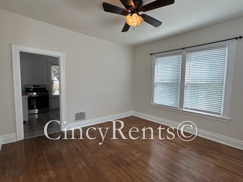 Building Photo - 3570 Edwards Rd