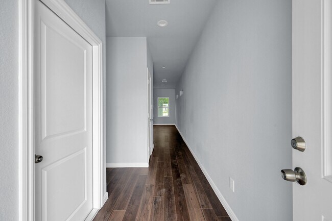 Building Photo - 18821 Luminescent Ln