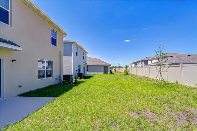 Building Photo - 32463 Weathered Oak Dr